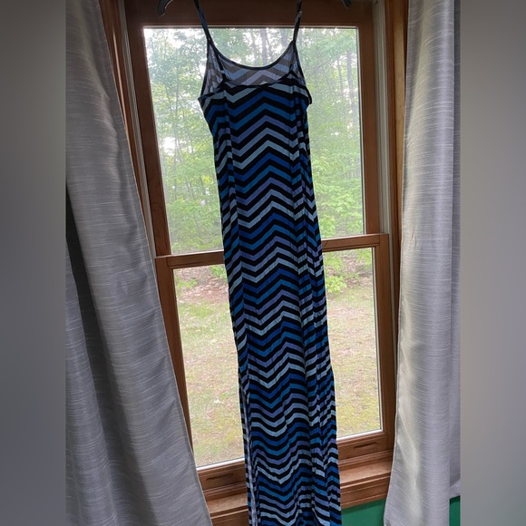 Blue, maxi dress with slit on one side - Picture 2 of 4